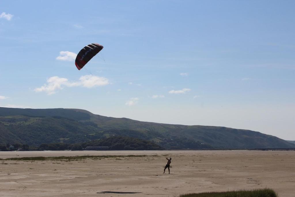 Y Swdio, Ferm Glandwr Barmouth Exterior foto